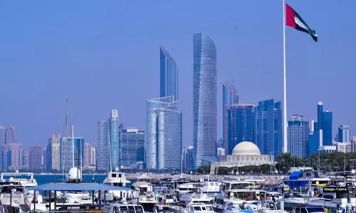 Dubai के एक बिज़नेसमैन ने फंसे हुए भारतीयों के लिए 64 अपार्टमेंट खोले Dubai के एक बिज़नेसमैन ने फंसे हुए भारतीयों के लिए 64 अपार्टमेंट खोले