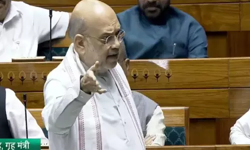 Amit Shah ने लोकसभा में राहुल गांधी पर निशाना साधा Amit Shah ने लोकसभा में राहुल गांधी पर निशाना साधा