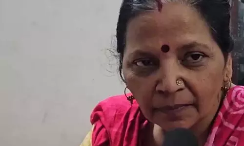 Bareilly में ब्रेन-डेड घोषित महिला के पति ने कहा, जब हमारी कार गड्ढे में घुसी, तो उसकी सांस फूलने लगी