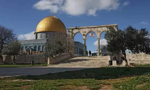 Jordan ने अल-अक्सा मस्जिद बंद करने पर इज़राइल की निंदा की Jordan ने अल-अक्सा मस्जिद बंद करने पर इज़राइल की निंदा की