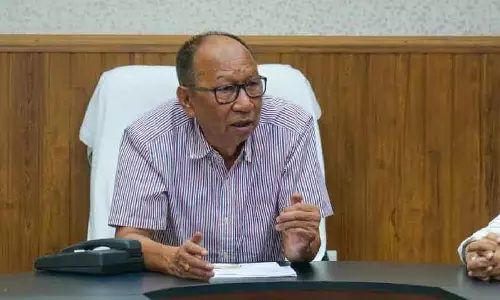 Manipur में मुख्यमंत्री ने बंधक बनाए गए लोगों की सुरक्षा पर जताई चिंता Manipur में मुख्यमंत्री ने बंधक बनाए गए लोगों की सुरक्षा पर जताई चिंता