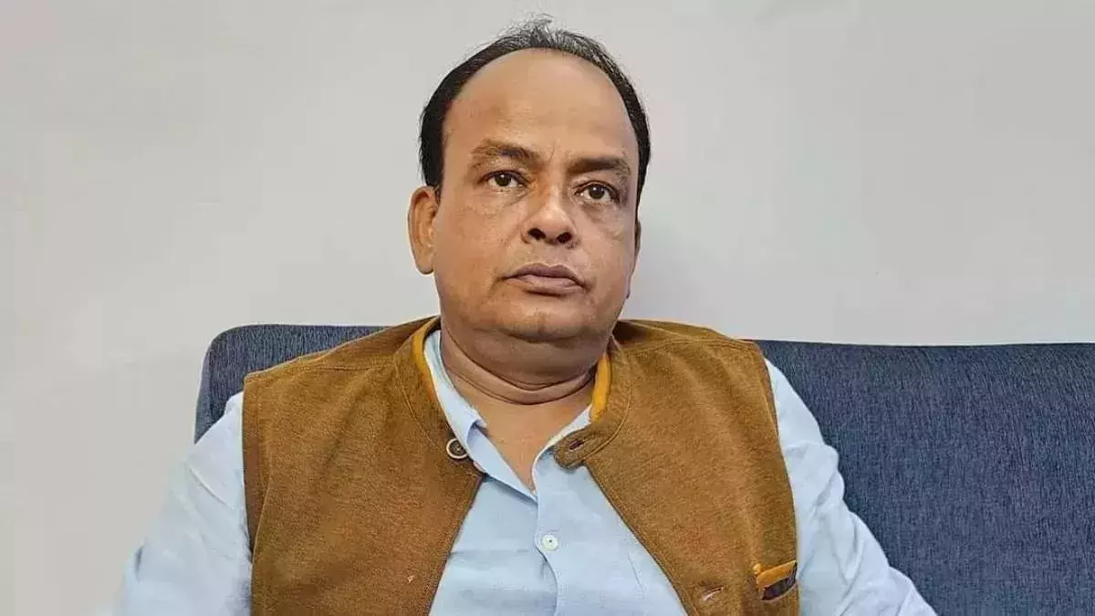 Ranchi: एलपीजी सिलेंडर के दाम बढ़ने पर मंत्री इरफान अंसारी ने जताई असहमति, धरना का संकेत Ranchi: एलपीजी सिलेंडर के दाम बढ़ने पर मंत्री इरफान अंसारी ने जताई असहमति, धरना का संकेत