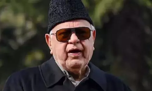 जम्मू में पूर्व मुख्यमंत्री पर पॉइंट-ब्लैंक फायरिंग की कोशिश जम्मू में पूर्व मुख्यमंत्री पर पॉइंट-ब्लैंक फायरिंग की कोशिश