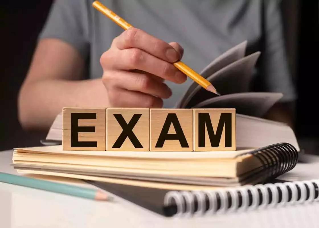Class 10 क्लास के पब्लिक एग्जाम आज से शुरू: पूरे तमिलनाडु में 9.09 लाख स्टूडेंट्स दे रहे हैं एग्जाम Class 10 क्लास के पब्लिक एग्जाम आज से शुरू: पूरे तमिलनाडु में 9.09 लाख स्टूडेंट्स दे रहे हैं एग्जाम