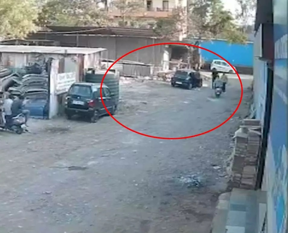 व्यापारी के अपहरण का LIVE मंजर...6 अरेस्ट व्यापारी के अपहरण का LIVE मंजर...6 अरेस्ट