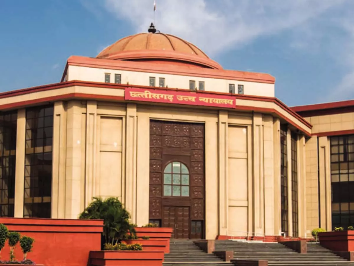 IAS निरंजन दास ने सरकारी खजाने में हेराफेरी की, नहीं दे सकते जमानत : हाईकोर्ट IAS निरंजन दास ने सरकारी खजाने में हेराफेरी की, नहीं दे सकते जमानत : हाईकोर्ट
