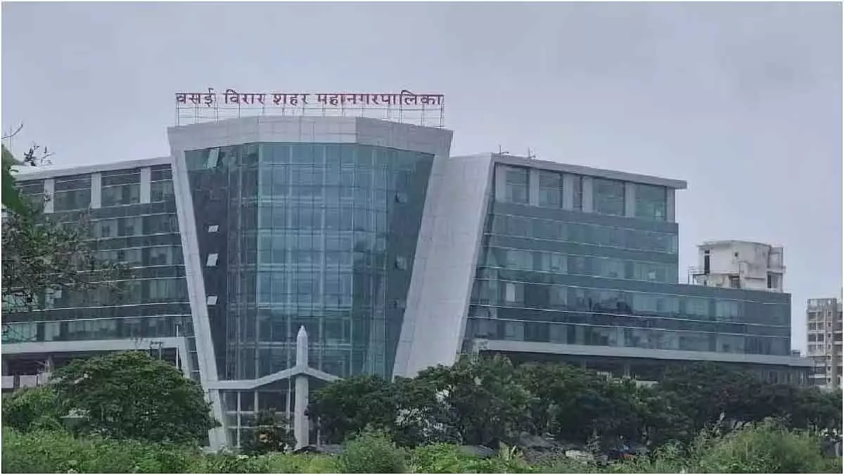 VVMC ने निवासियों के लिए प्रॉपर्टी और वॉटर टैक्स में बढ़ोतरी के प्रस्ताव के साथ ₹4,209 करोड़ का बजट पेश किया VVMC ने निवासियों के लिए प्रॉपर्टी और वॉटर टैक्स में बढ़ोतरी के प्रस्ताव के साथ ₹4,209 करोड़ का बजट पेश किया