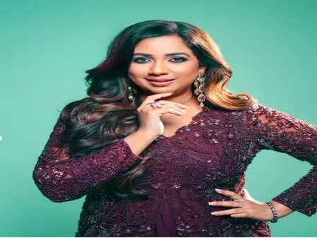 टीवी के जरिए श्रेया घोषाल को मिला था पहला मौका, आवाज सुन मंत्रमुग्ध हो गए थे संजय लीला भंसाली टीवी के जरिए श्रेया घोषाल को मिला था पहला मौका, आवाज सुन मंत्रमुग्ध हो गए थे संजय लीला भंसाली