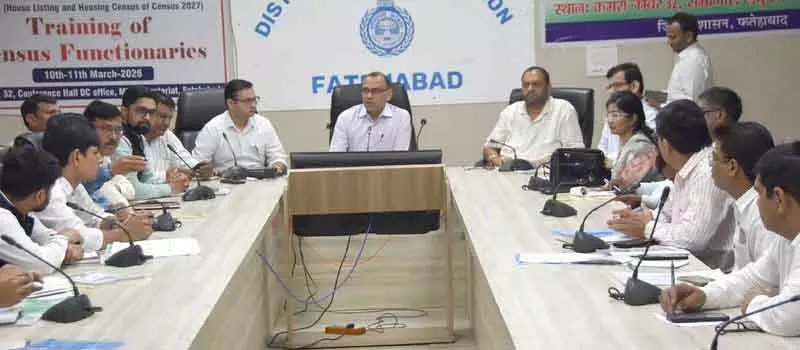 Fatehabad DC ने अधिकारियों से सही और समय पर जनगणना सुनिश्चित करने का आग्रह किया Fatehabad DC ने अधिकारियों से सही और समय पर जनगणना सुनिश्चित करने का आग्रह किया