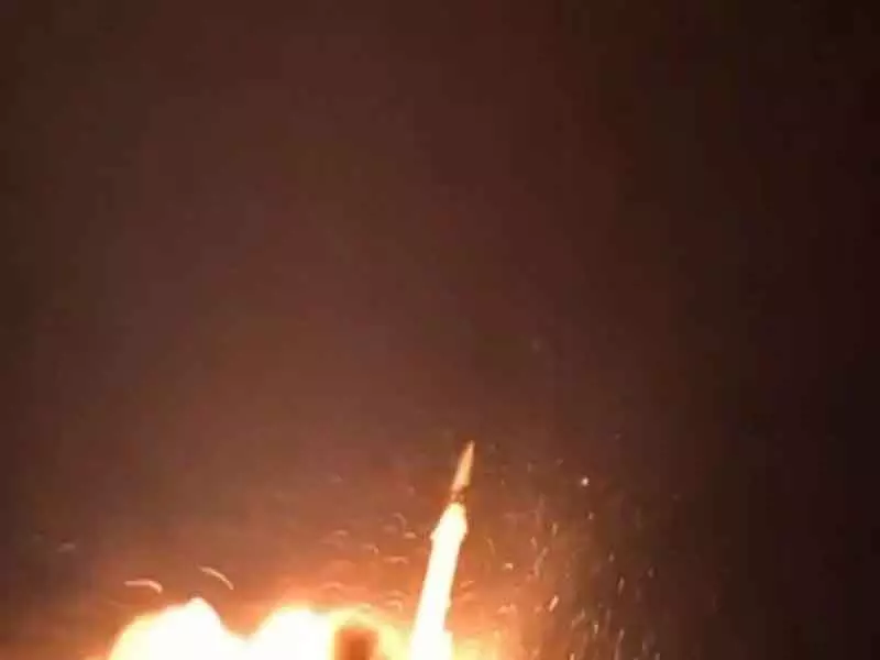 Iran के IRGC ने इज़राइल के खिलाफ 37वीं हमलावर लहर की शुरुआत की, भारी मिसाइलों का इस्तेमाल Iran के IRGC ने इज़राइल के खिलाफ 37वीं हमलावर लहर की शुरुआत की, भारी मिसाइलों का इस्तेमाल