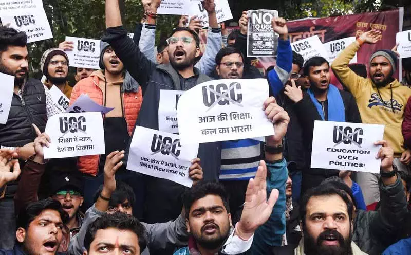 हिमाचल से 100 से ज़्यादा लोगों ने दिल्ली में UGC के नए नियमों के ख़िलाफ़ विरोध प्रदर्शन में हिस्सा लिया हिमाचल से 100 से ज़्यादा लोगों ने दिल्ली में UGC के नए नियमों के ख़िलाफ़ विरोध प्रदर्शन में हिस्सा लिया
