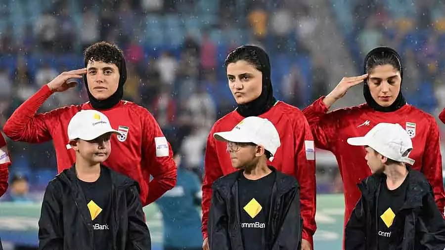 Iranian फुटबॉल टीम के सदस्य ने ऑस्ट्रेलिया में शरण के अनुरोध पर अपना विचार बदला Iranian फुटबॉल टीम के सदस्य ने ऑस्ट्रेलिया में शरण के अनुरोध पर अपना विचार बदला