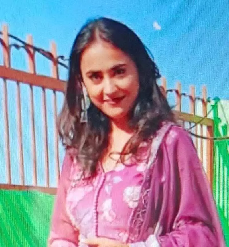 Jalandhar: तेल टैंकर ने मुकेरियां की दो लड़कियों को कुचला Jalandhar: तेल टैंकर ने मुकेरियां की दो लड़कियों को कुचला