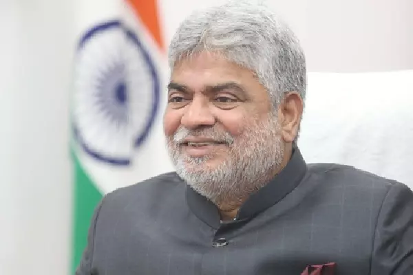 Telangana स्पीकर ने दो BRS MLA को अयोग्य ठहराने की याचिका खारिज की Telangana स्पीकर ने दो BRS MLA को अयोग्य ठहराने की याचिका खारिज की