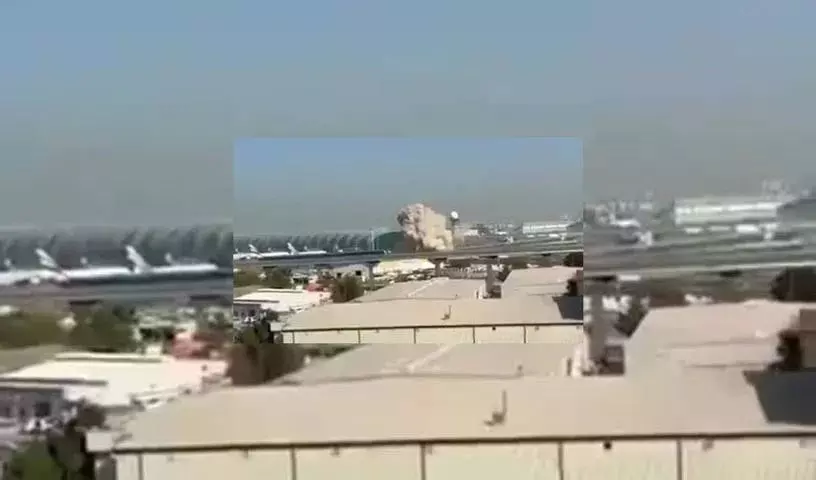 Dubai इंटरनेशनल एयरपोर्ट के पास ईरानी ड्रोन हमले में भारतीय समेत 4 लोग घायल Dubai इंटरनेशनल एयरपोर्ट के पास ईरानी ड्रोन हमले में भारतीय समेत 4 लोग घायल