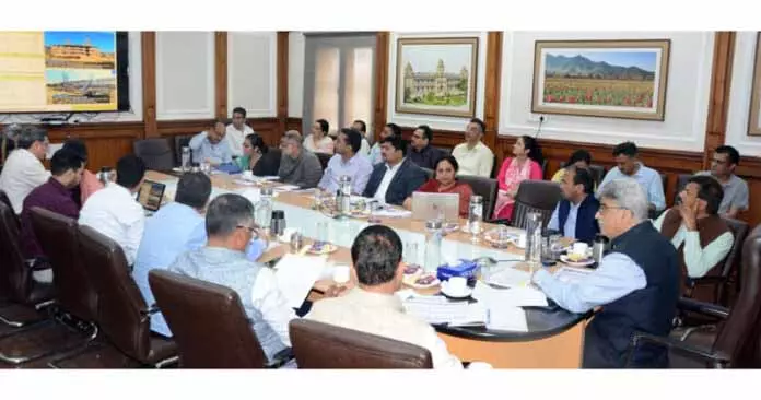 Chief Secretary ने प्रवासी पुनर्वास उपायों का जायजा लिया, शिकायत निवारण तंत्र में सुधार पर जोर दिया Chief Secretary ने प्रवासी पुनर्वास उपायों का जायजा लिया, शिकायत निवारण तंत्र में सुधार पर जोर दिया