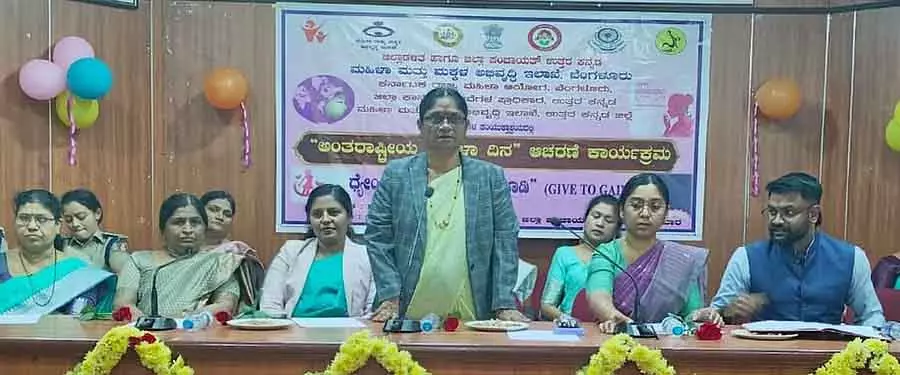 महिलाओं की उपलब्धियां अगली पीढ़ी के लिए आत्मविश्वास का स्रोत हैं: Justice Pratibha महिलाओं की उपलब्धियां अगली पीढ़ी के लिए आत्मविश्वास का स्रोत हैं: Justice Pratibha