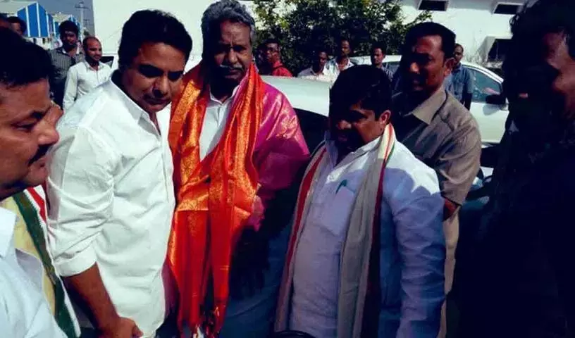 KTR ने कावुरी संबाशिव राव के निधन पर शोक व्यक्त किया KTR ने कावुरी संबाशिव राव के निधन पर शोक व्यक्त किया
