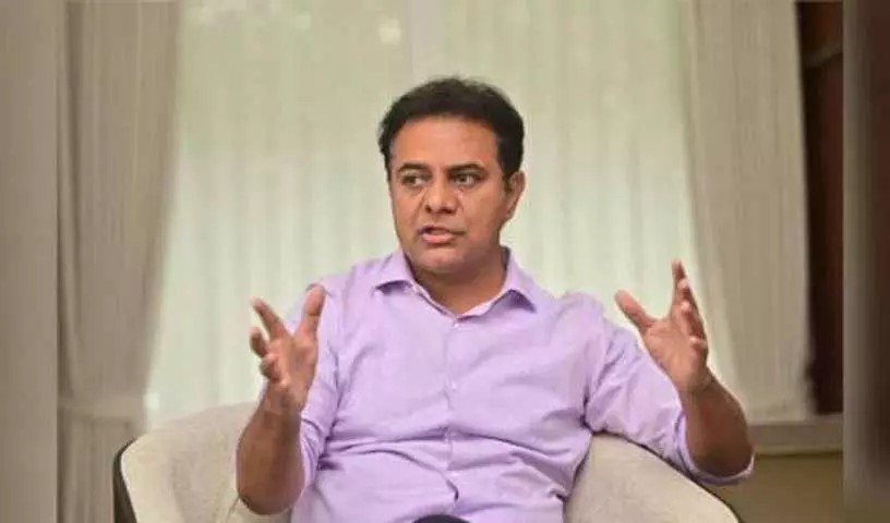 KTR ने कांग्रेस पर ‘रियल एस्टेट माफिया’ चलाने का आरोप लगाया KTR ने कांग्रेस पर ‘रियल एस्टेट माफिया’ चलाने का आरोप लगाया