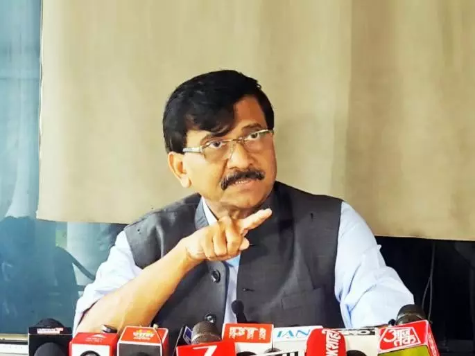 Gas संकट: संजय राउत ने नरेंद्र मोदी को महान वैज्ञानिक कहकर मज़ाक उड़ाया Gas संकट: संजय राउत ने नरेंद्र मोदी को महान वैज्ञानिक कहकर मज़ाक उड़ाया