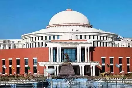 विधानसभा में स्वास्थ्य सेवाओं से जुड़े मुद्दे पर पक्ष-विपक्ष में तीखी बहस विधानसभा में स्वास्थ्य सेवाओं से जुड़े मुद्दे पर पक्ष-विपक्ष में तीखी बहस