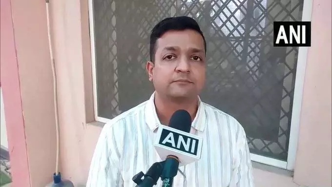 LPG सिलेंडर भंडारण का खुलासा, SDM ने कार्रवाई की LPG सिलेंडर भंडारण का खुलासा, SDM ने कार्रवाई की