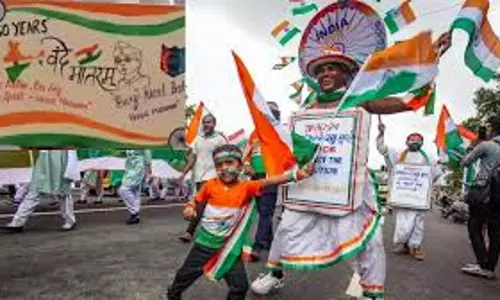 ‘वंदे मातरम’ अनिवार्यता के खिलाफ विरोध बढ़ता जा रहा ‘वंदे मातरम’ अनिवार्यता के खिलाफ विरोध बढ़ता जा रहा