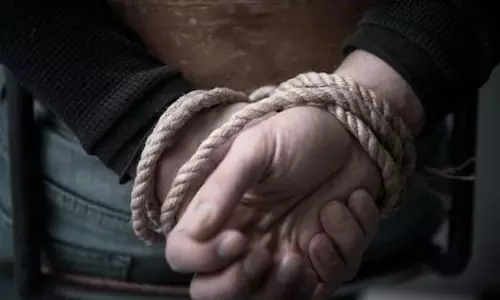 व्यवसायी की बेटी का अपहरण, शराबी के कब्जे से पुलिस ने छुड़ाया व्यवसायी की बेटी का अपहरण, शराबी के कब्जे से पुलिस ने छुड़ाया