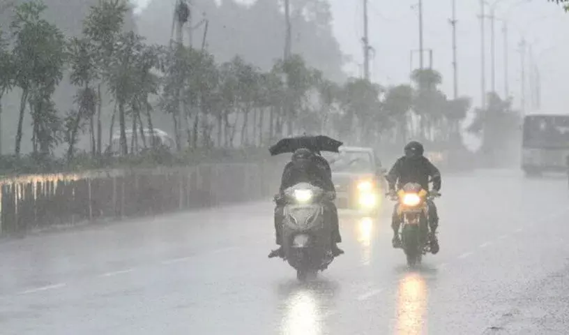 IMD हैदराबाद ने तेलंगाना के कई जिलों के लिए आंधी-तूफान की चेतावनी जारी की IMD हैदराबाद ने तेलंगाना के कई जिलों के लिए आंधी-तूफान की चेतावनी जारी की