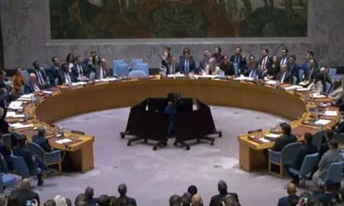 ईरान पर सख्त हुआ UNSC, खाड़ी देशों पर हमलों की निंदा वाला प्रस्ताव पास ईरान पर सख्त हुआ UNSC, खाड़ी देशों पर हमलों की निंदा वाला प्रस्ताव पास