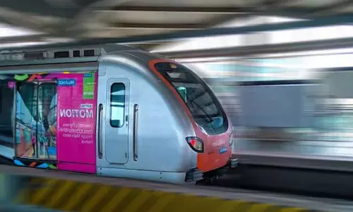 Mumbai : लोगों ने चेंबूर और मांडले के बीच मेट्रो 2B फेज़ को तुरंत खोलने की मांग की Mumbai : लोगों ने चेंबूर और मांडले के बीच मेट्रो 2B फेज़ को तुरंत खोलने की मांग की
