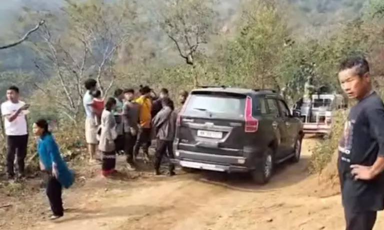 Manipur: नागा-कुकी ग्रुप्स ने हिरासत में लिए गए लोगों को तुरंत रिहा करने की मांग की