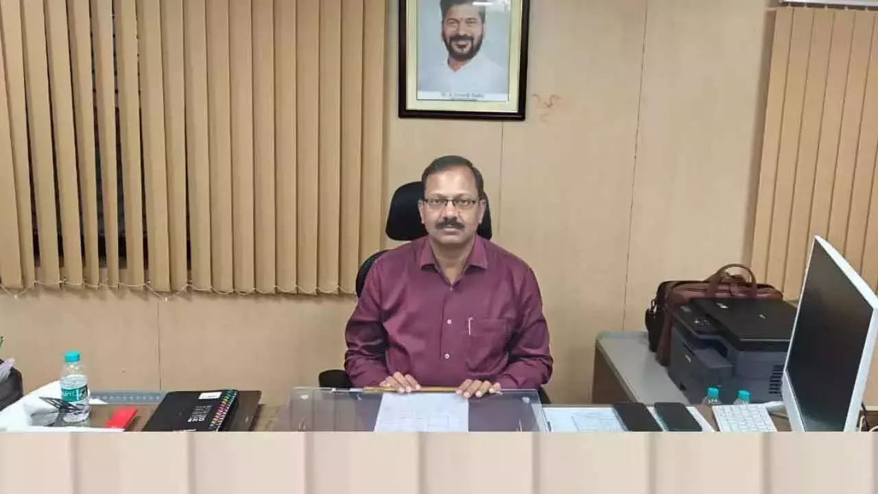 Telangana: मलकाजगिरी कमिश्नर ने शहरी इंफ्रास्ट्रक्चर और लाइटिंग अपग्रेड पर जोर दिया Telangana: मलकाजगिरी कमिश्नर ने शहरी इंफ्रास्ट्रक्चर और लाइटिंग अपग्रेड पर जोर दिया