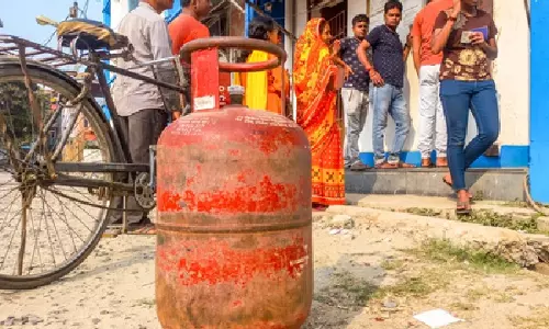 Assam में एलपीजी की कोई कमी नहीं: सीएम सरमा