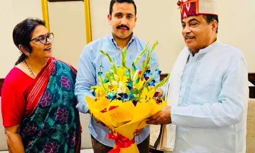 PWD मंत्री ने नितिन गडकरी से इंफ्रास्ट्रक्चर प्रोजेक्ट्स के लिए सपोर्ट जारी रखने की अपील की PWD मंत्री ने नितिन गडकरी से इंफ्रास्ट्रक्चर प्रोजेक्ट्स के लिए सपोर्ट जारी रखने की अपील की