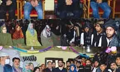 DC Sgr ने स्टूडेंट्स की ज़रूरतों का अंदाज़ा लगाने के लिए तुलसी बाग में ST बॉयज़ हॉस्टल का दौरा किया