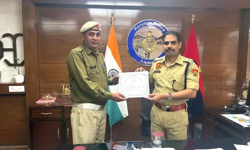 Ambala में पुलिस ने डूबती लड़की को बचाया, तारीफ़ मिली Ambala में पुलिस ने डूबती लड़की को बचाया, तारीफ़ मिली