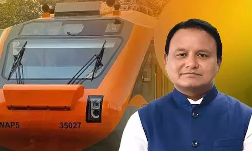केंद्र ने Odisha, असम और तेलंगाना को जोड़ने वाली अमृत भारत ट्रेन को मंज़ूरी दी केंद्र ने Odisha, असम और तेलंगाना को जोड़ने वाली अमृत भारत ट्रेन को मंज़ूरी दी