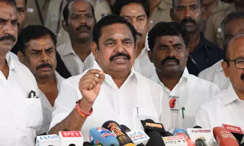 पलानीस्वामी ने कोयंबटूर स्कूल में फूड पॉइज़निंग को लेकर Tamil Nadu सरकार की आलोचना की पलानीस्वामी ने कोयंबटूर स्कूल में फूड पॉइज़निंग को लेकर Tamil Nadu सरकार की आलोचना की