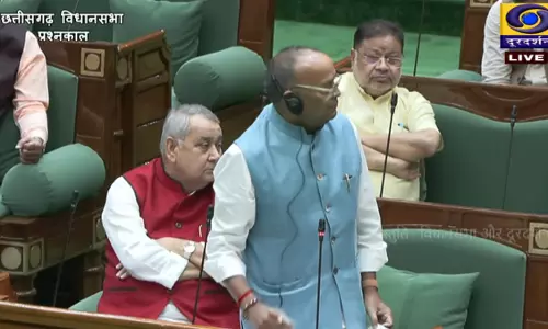 गैस सिलेंडर की कमी का चरणदास महंत ने किया दावा, चंद्राकर बोले - इस पर विधानसभा में नहीं हो सकती चर्चा