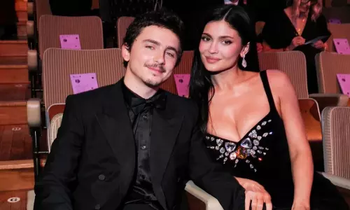 Kylie Jenner को बहुत अच्छा लगता है जब टिमोथी चालमेट अवॉर्ड स्पीच में लव यू कहते हैं Kylie Jenner को बहुत अच्छा लगता है जब टिमोथी चालमेट अवॉर्ड स्पीच में लव यू कहते हैं