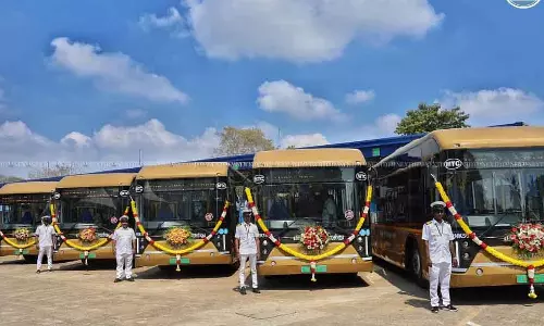 MTC ने Chennai में ‘गोल्डन चैरियट’ प्रीमियम एसी बस सेवा शुरू की