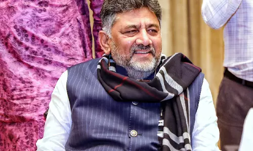 Karnataka Dy CM ने गैस सप्लाई में रुकावट पर कैबिनेट बैठक का संकेत दिया Karnataka Dy CM ने गैस सप्लाई में रुकावट पर कैबिनेट बैठक का संकेत दिया
