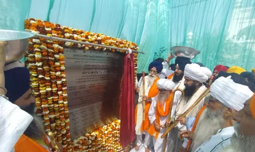 मतभेद के बीच Kurukshetra में सिख पैनल के हेड ऑफिस के लिए पत्थर रखा गया