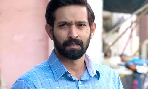 Vikrant Massey ने बताया कि कैसे ऑब्ज़र्वेशन और ज़िंदगी उनके एक्टिंग स्कूल बने Vikrant Massey ने बताया कि कैसे ऑब्ज़र्वेशन और ज़िंदगी उनके एक्टिंग स्कूल बने