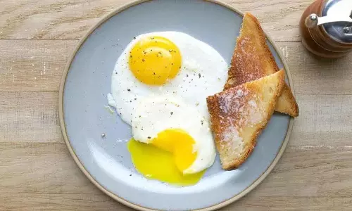 अंडे से ज़्यादा से ज़्यादा Nutrients पाने के लिए उन्हें कैसे खाएं, सबसे अच्छा तरीका क्या है? अंडे से ज़्यादा से ज़्यादा Nutrients पाने के लिए उन्हें कैसे खाएं, सबसे अच्छा तरीका क्या है?