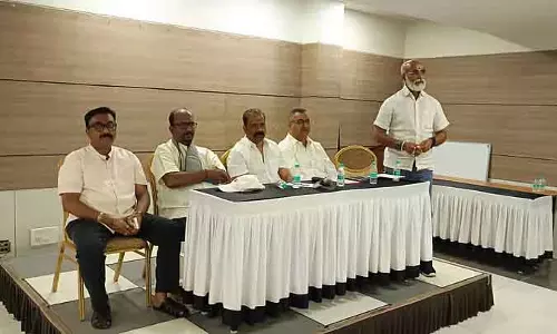 हुबली में 35% होटल बंद: Sudhakar Shetty हुबली में 35% होटल बंद: Sudhakar Shetty