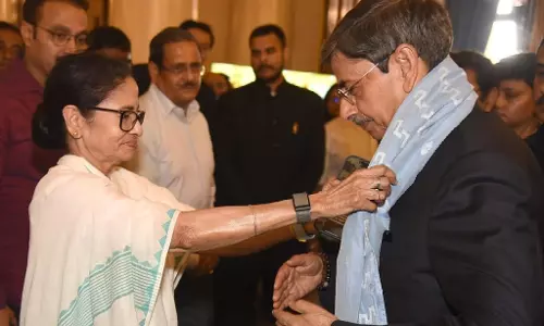 नए गवर्नर को ममता बनर्जी का संदेश, बंगाल के प्रति सम्मान जरूरी नए गवर्नर को ममता बनर्जी का संदेश, बंगाल के प्रति सम्मान जरूरी