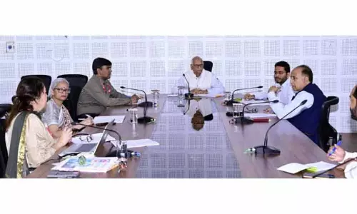 SMVD कॉलेज ऑफ नर्सिंग की गवर्निंग बॉडी ने अलग-अलग प्रपोज़ल पर विचार-विमर्श किया