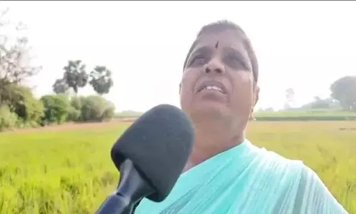 पलाकुर्थी की महिला किसान का कहना है कि MLA कभी गांव नहीं आए